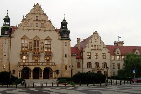 Adam Mickiewicz Üniversitesi